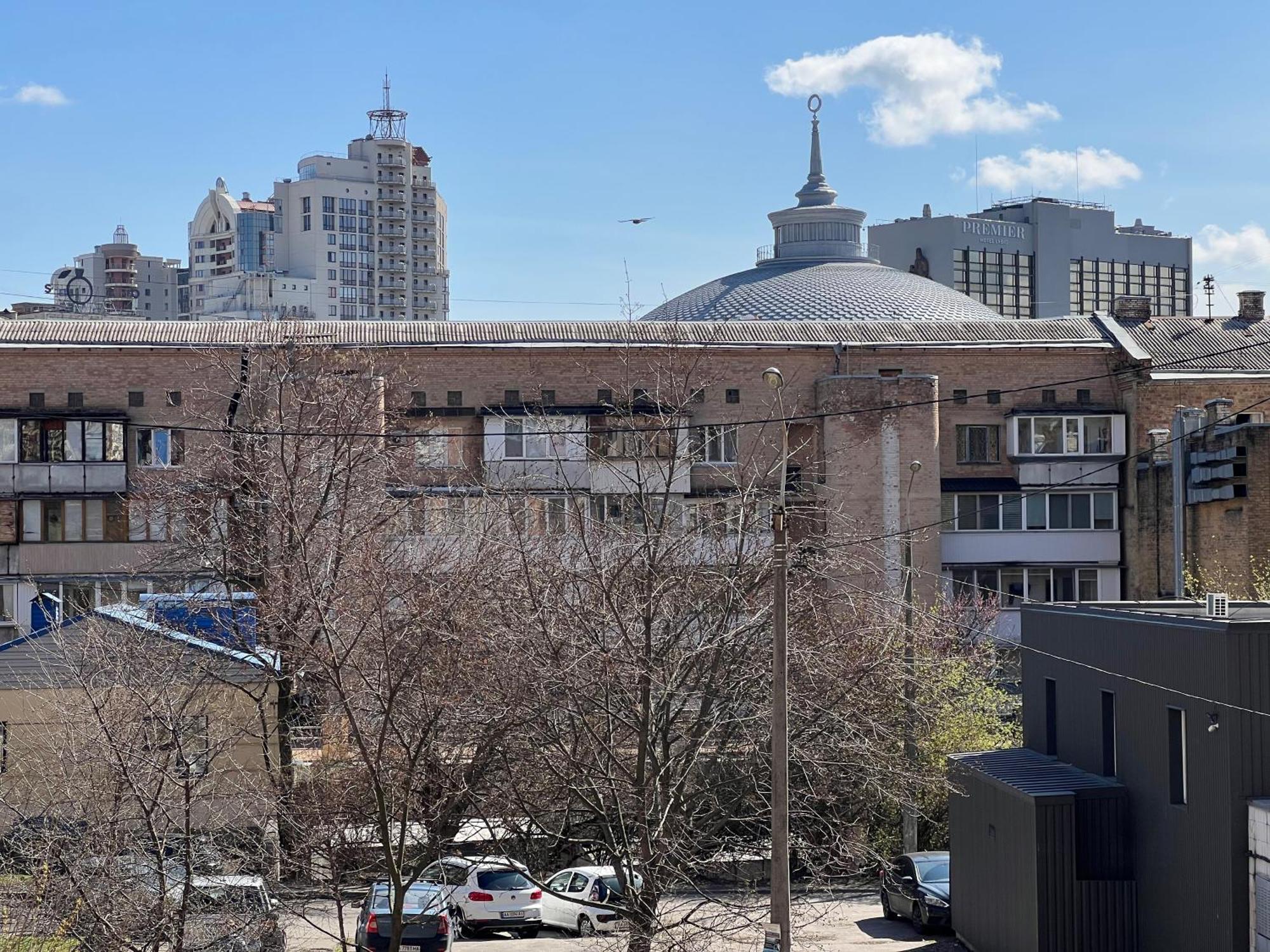 Royal City Hotel Kyiv Exterior photo